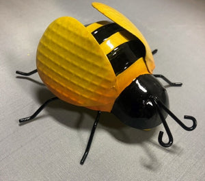 bee - small - metal décor - 3.5x3.5"