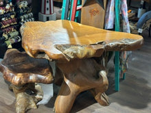 Load image into Gallery viewer, Teak - Table #7212 - 140cm x 100cm x 80cm
