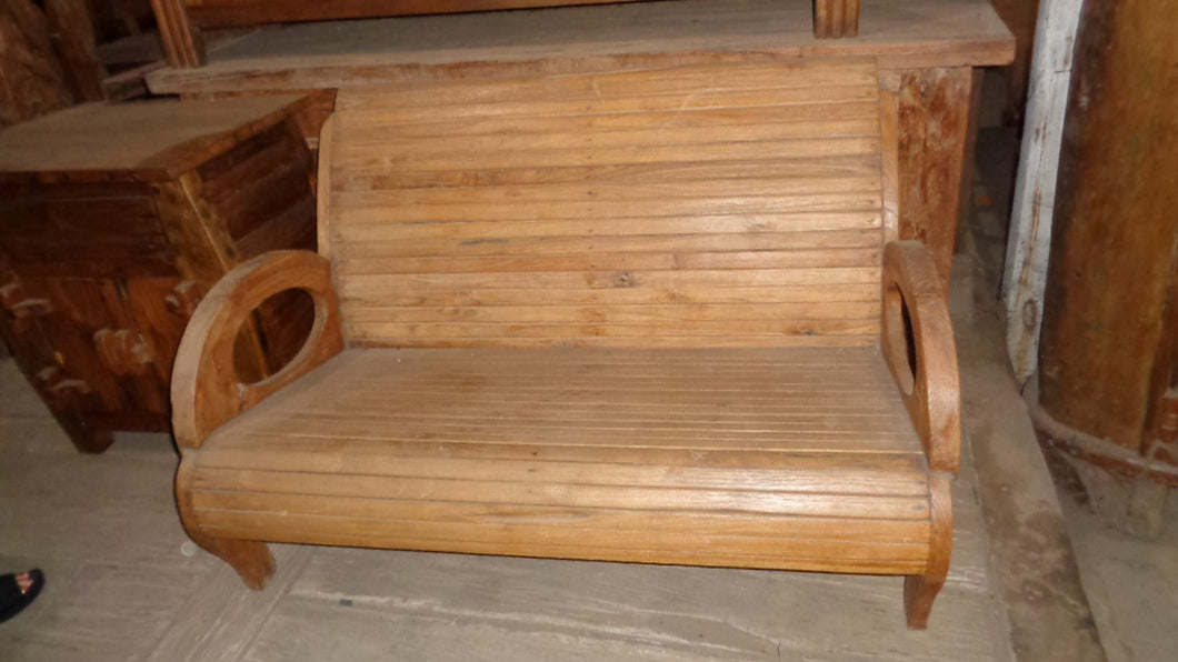 bench - tight slatted back & seat - rounded arms - 125x67x78cm - teakwood