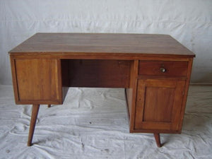 desk - art deco angeled legs - drawer/cupboard on right - 47x27x29"H