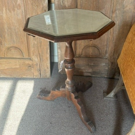 table -side - octagonal pillar 3 prong legs - glass top - antique teakwood - 21.5 dia x29