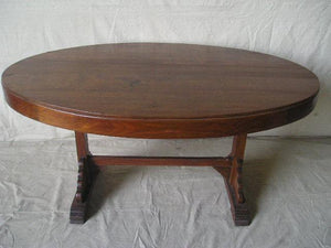 table - oval - dining - 58.5"x38.5"