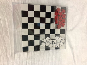 game - checkers - canada maple leaf - red/white - 11.75"