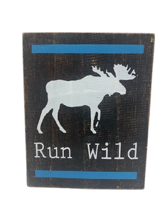 sign - run wild - blackwash/blue stripe (20x25)