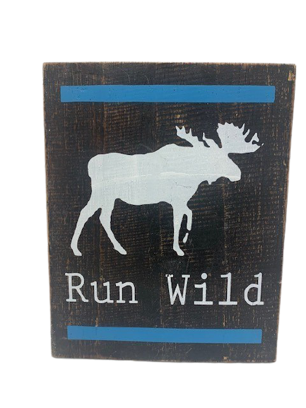 sign - run wild - blackwash/blue stripe (20x25)