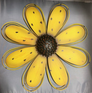 flower - metal - yellow - 14"- wall décor