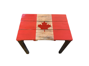 table - canadian maple leaf - water resistant patio table
