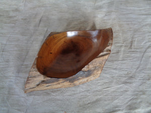 tray - root #8136a - approx 33x13x19cm - assorted